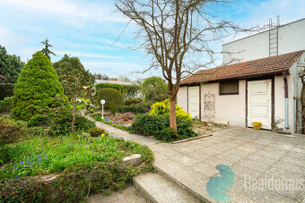 Prodej, dvougenerační rodinný dům,173m2, balkón, zahrada, Ve - 19