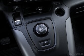 Toyota Proace City Verso 1.2T 130 Long Family A/T 2021 - 19