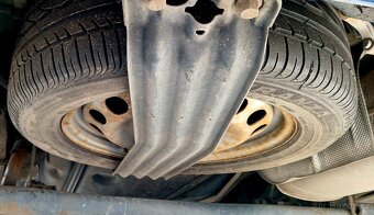VW CADDY 1,6 Tdi,Highline,ALCANTARA. - 19
