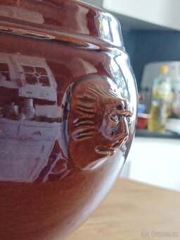 STARÁ KAMENINOVÁ MÍSA SE LVY FRANCIE - 19