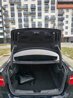 Jaguar XE 2.0d 132 kW - 19