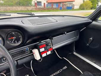 Porsche 911 Carrera RS - 19