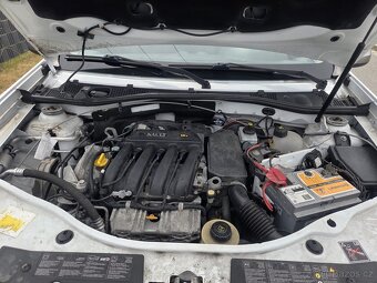 Dacia Duster 4WD 1.6i 77kw jen 63.841km 4x4 tažné zařízení - 19