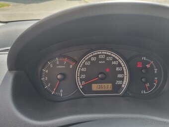 Swift 1.3 GL 5dveří  4x4 - 19