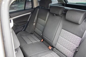 Škoda Octavia Combi 2.0 TDI CR DPF Ambition DSG - 19