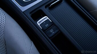 Volkswagen Golf Variant 1.6 TDI BlueMotion Comfortline DSG - 19
