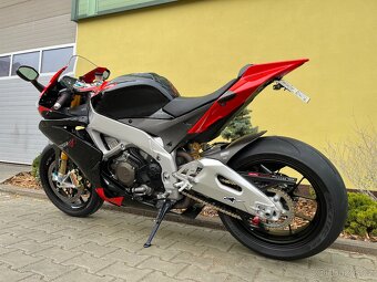 Aprilia RSV4 1000 FACTORY - 19