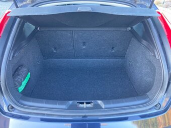 Volvo V40, 2.0/88kW D2 Kůže Navi DPH - 19