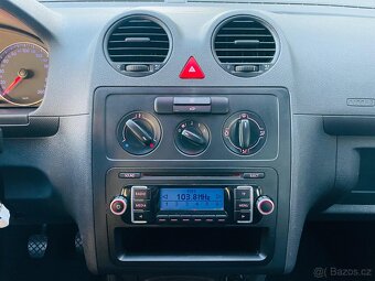 Volkswagen Caddy 1.6i BENZÍN 75KW MANUÁL TAŽNÉ - 19