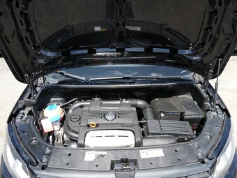 Volkswagen Touran 1.4 TSi MATCH,7.míst,serviska - 19