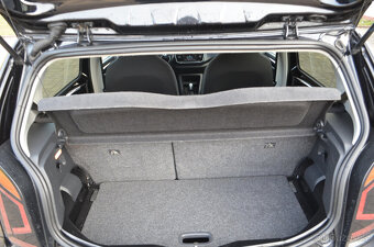 PRODÁM VW E-UP FACELIFT 2021 UNITED BAT 38KWH, DPH - 19
