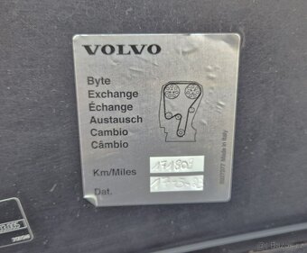 VOLVO V70 D4 120KW 5-VÁLEC 1.MAJ XENON KŮŽE TAŽNÉ. ALU - 19