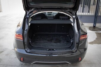 JAGUÁR E-Pace 2.0 I4 Standard AWD A/T - 19