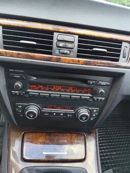 BMW 320 Combi, Diesel 120kw, Rozvody, Klíma, STK 9/2026 - 19