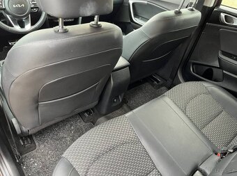 Kia Ceed SW 1.5 T-GDI - 19