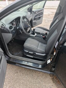 Prodám Ford Focus Combi 1.6 TDCi, r.vyroby 2010 - 19