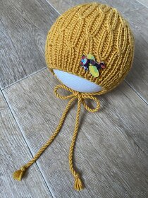 Ručně pletená dětská čepice 0-3 měs. různé barvy - 19