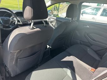 Ford Focus 2.0 TDCi - 19