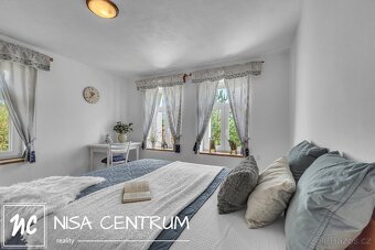 Prodej dvou rodinných domů 336 m2 a 160 m2 s pozemkem 8014 m - 19