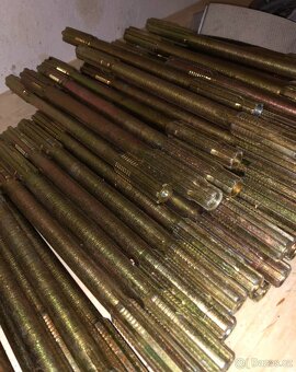 Originální nové náhradní díly z vojenského depozitu spojka - 19