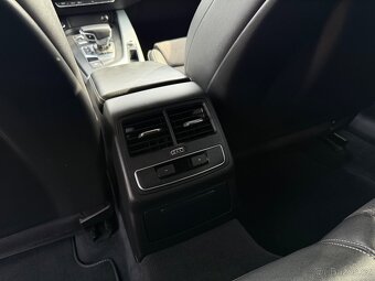 Audi A4 Avant 3.0 V6 S-Line - 19