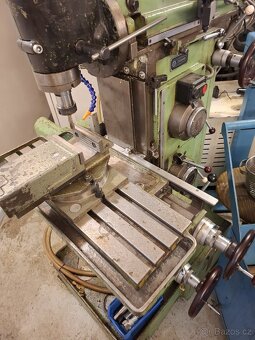 Malá nástrojařská frézka 675P - 19