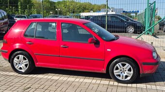 Volkswagen Golf  IV  1.6i - 19