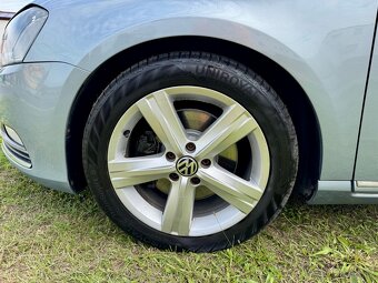 VOLKSWAGEN PASSAT 2,0 TDI 103 kW - 19
