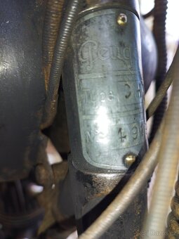 Motocykl veterán Peugeot - 19
