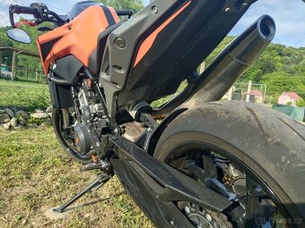 KTM 790 Duke 2023 - 19