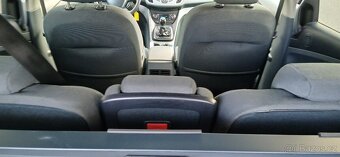 Ford Grand C-Max,1,6i,TITANIUM,7Míst. - 19