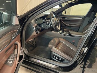 BMW Řada 5, 550i r.2017, X-Drive, 77 t.km. - 19