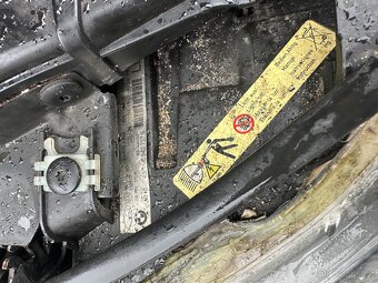 Bmw e91 320d n47 na díly - 19