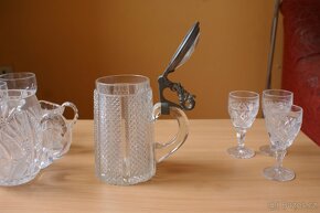 Sklo a porcelán různe prodám prvnich 20fotek - 19