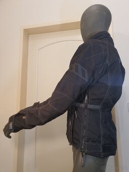 Rukka Gore-Tex
Velmi kvalitní, značková 
bunda na moto 36 - 19