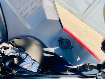 Honda XL 1000V Varadero ABS, možnost splátek a protiúčtu - 19