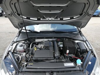 Volkswagen Golf 1,2 TSi 63kW serviska, závěs - 19