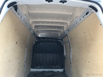 Renault Master MAXI L3H3P3 r.v.2023/12 2.3 DCi ČR DPH - 19