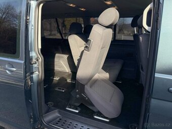 Volkswagen Caravelle 2.5 TDI 128kW (2007). - 19