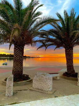 Chorvátsko-Trojizbový zariadený apartmán s bazénom - 19