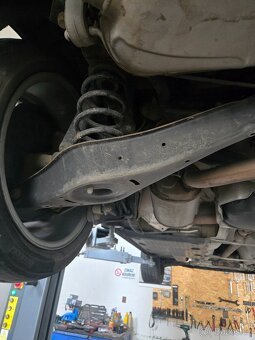 Volkswagen Golf VI 1,4TSi 90kW Highline - 19