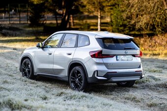 BMW IX1 e Drive20 elektromobil 2024, 9500km - 19