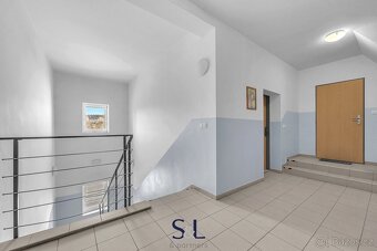 Mezonetový byt 3+kk s dvěma parkovacími místy, sklepem a níz - 19