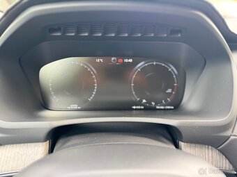 Volvo XC90 2,0 D5 AWD INSCRIPTION I.majitel najeto 113.tis - 19