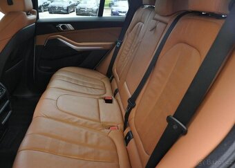 BMW X5 3,0d xDrive M-SPORT ČR 1.M - 19