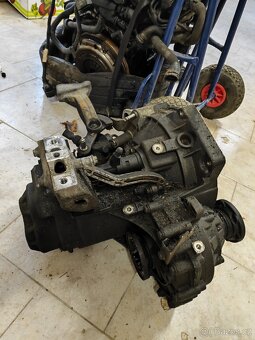 Prodám náhradní díly na různé motory 1,9 TDI - 19