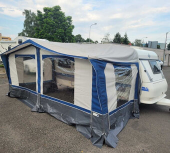 Karavan Hobby 460 UFE - 19