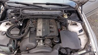 Bmw E46 323i-V6 automat, benzin-LPG, xenon, top - 19