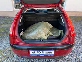 Citroën C4, 1.4 16v 65kW Nová STK - 19