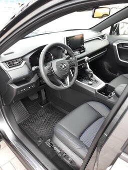 Toyota Rav4 2,5 Hybrid 4x4 Selection r.v. 2022 12 100 km - 19